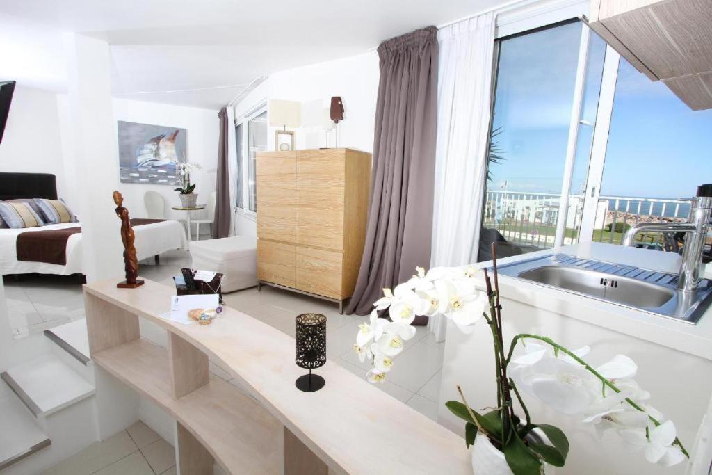 Bleu Mer Duplex & Suites Saint-Cyprien  Esterno foto